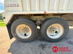 1996  Dakota  3200 Hopper  Grain Trailer - 32FT