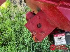 2011  J & M  875-18   Grain Cart