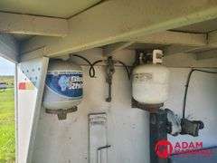 1998  Sundowner  4-Horse Trailer w/ Living Quarters  - 34FT