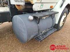 2005  International Harvester  8000  Semi Truck