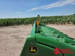 2019  John Deere  708C  Corn Head - 8R30