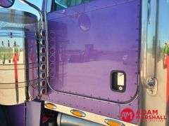 2014  Peterbilt  389  Semi Truck