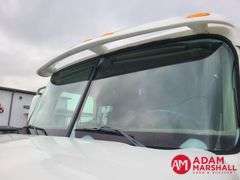 2004  International  9400t  Semi Truck