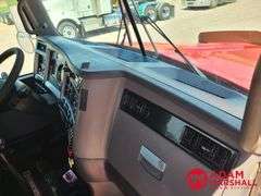 2011  Kenworth  T800  Semi Truck