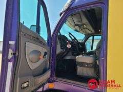 2000  Kenworth  T2000  Semi Truck