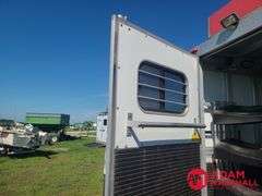 1998  Sundowner  4-Horse Trailer w/ Living Quarters  - 34FT