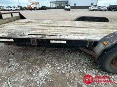 1999  Titan  Flatbed Trailer - 18FT