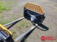 Unused Wolverine Pallet Forks w/ Hydraulic Adjustment, 48"