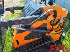 Unused 2024 Land Hero Mini Skid Steer Loader - Gasoline