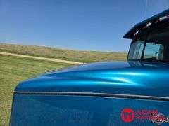 1993  International  Eagle 9300  Straight Truck
