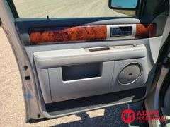 2006  Lincoln  Navigator  SUV - Gasoline