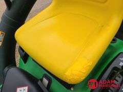 2009  John Deere  LA135  Lawn Mower w Bagger - 42IN