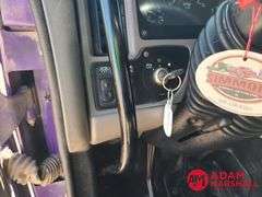 2000  Kenworth  T2000  Semi Truck