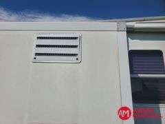 2002  Keystone  Cougar  5th Wheel Camper - 28FT