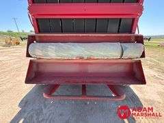 2013  New Holland  BR7090  Specialty Crop Baler