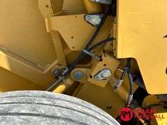 2008  Vermeer  605M  Round Baler