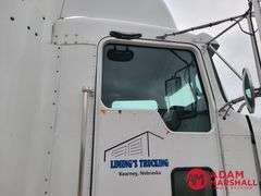 2012  Kenworth  T800  Semi Truck