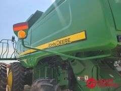 2008  John Deere  9770 STS  Combine