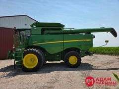 2018  John Deere  S770  Combine