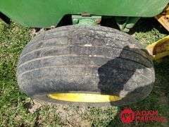 John Deere  Pull Type Silage Chopper