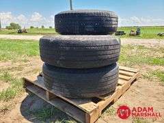 (5) Tires & Rims - 235/70R17