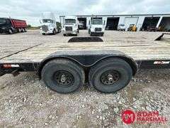 1999  Titan  Flatbed Trailer - 18FT