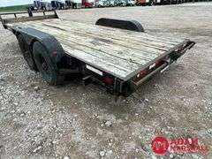 1999  Titan  Flatbed Trailer - 18FT