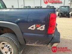 2005  Chevrolet  Silverado 2500  Pickup - Gasoline