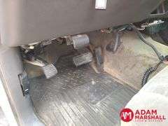 2004  Chevrolet  Silverado 3500  Pickup - Gasoline