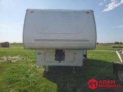 2002  Keystone  Cougar  5th Wheel Camper - 28FT