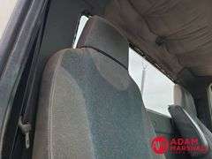 2005  International Harvester  8000  Semi Truck