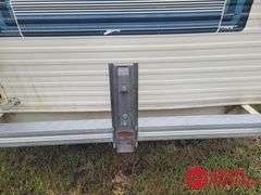 1993  NU-WA  Hitchhiker  Camper Trailer - 30FT