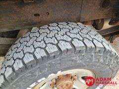 2004  Chevrolet  Silverado 3500  Pickup - Gasoline