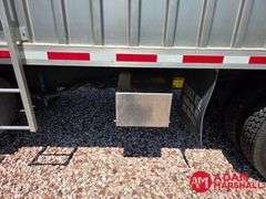 1993  International  Eagle 9300  Straight Truck