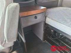 2000  Kenworth  T2000  Semi Truck