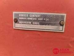 Hiniker  5600  Stalk Chopper/Windrower - 15FT