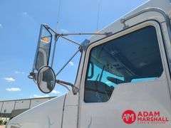 2016  Kenworth  T880  Semi Truck