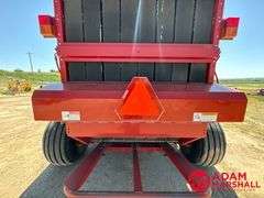 2013  New Holland  BR7090  Specialty Crop Baler