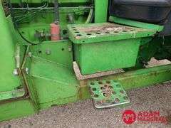 1984  John Deere  2950  Tractor w/Loader