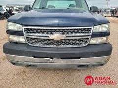 2005  Chevrolet  Silverado 2500  Pickup - Gasoline