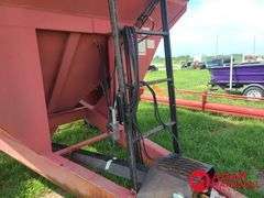 J&M  525  Grain Cart