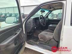 2004  Chevrolet  Silverado 3500  Pickup - Gasoline