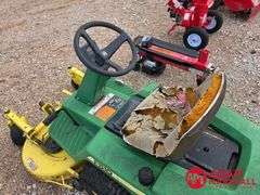 John Deere  F510  Riding Lawn Mower - 48IN