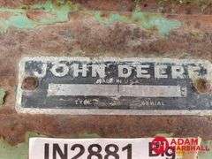John Deere  Pull Type Silage Chopper