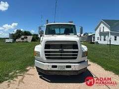1995  Ford  LTA9000   Semi Truck - Diesel
