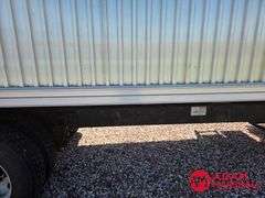 1999  International  9400  Straight Truck