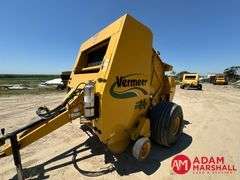 2012  Vermeer  605 Super M  Round Baler