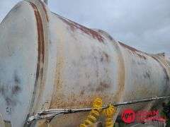 1976  Fruehauf  7000 Gallon Tanker  Trailer
