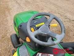 2009  John Deere  LA135  Lawn Mower w Bagger - 42IN