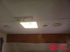 2002  Keystone  Cougar  5th Wheel Camper - 28FT